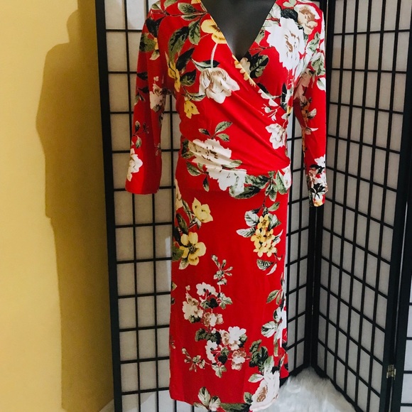 Plus Red Flower Dress - Picture 4 of 4